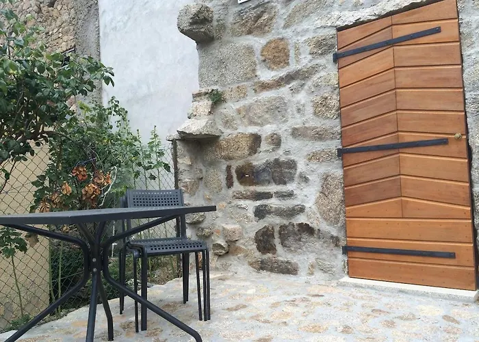 Agreable Triplex Nelly Situe En Moyenne Montagne Ferienhaus *